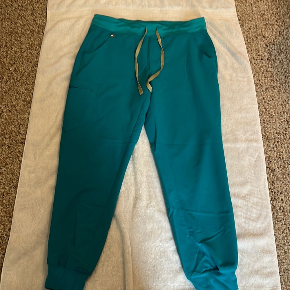 Figs Teal Zamora Jogger Scrub pants, medium, gently used.